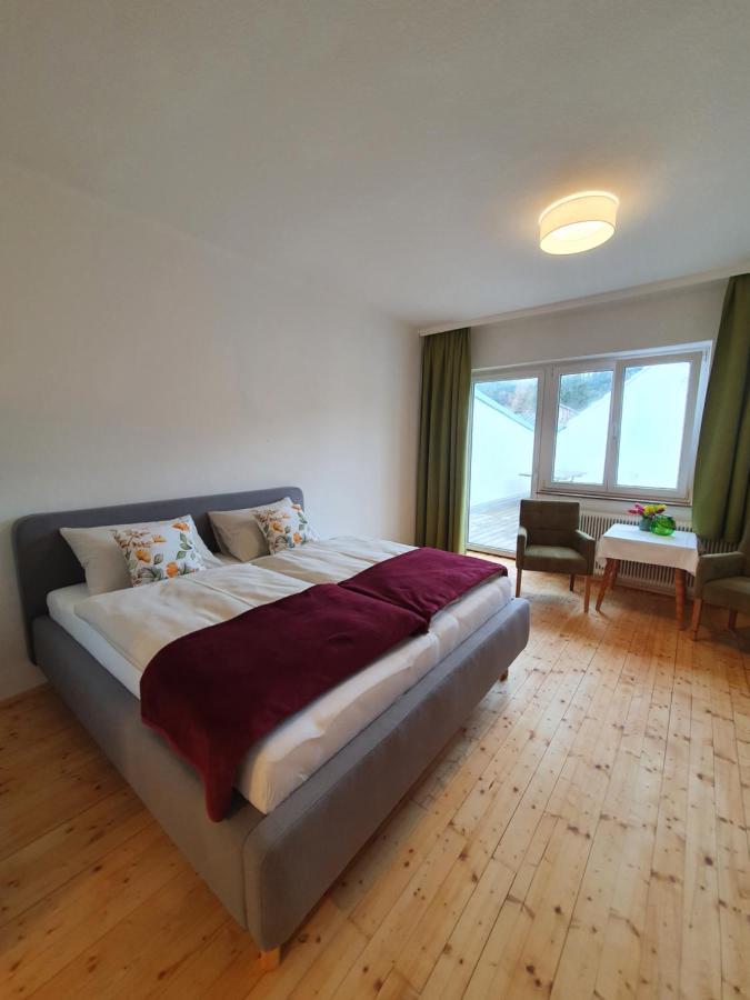 Gasthof Gruener Baum Kirchberg am Wechsel Exteriör bild